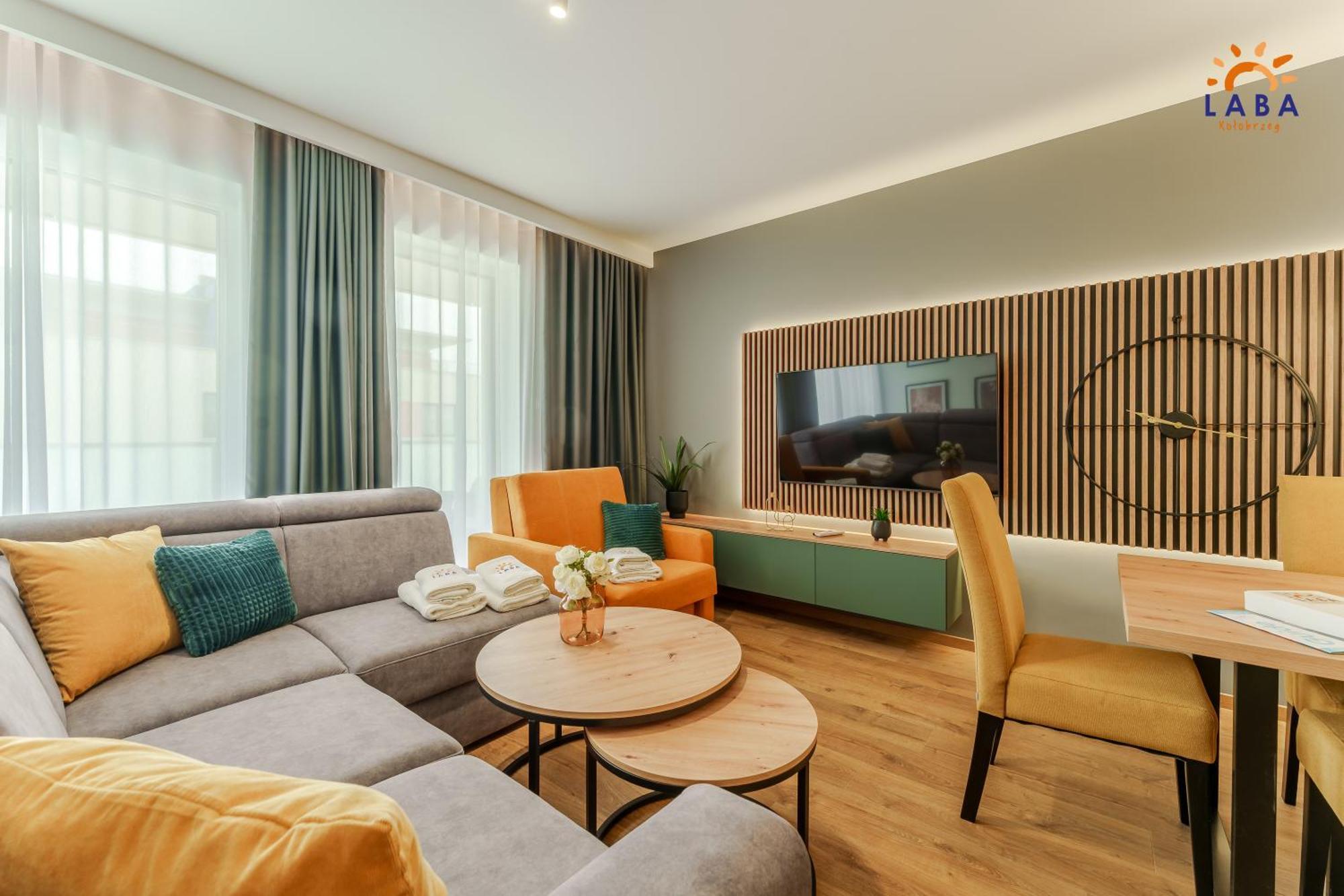 Laba Kolobrzeg Apartamenty Kollataja Z Parkingiem Luaran gambar