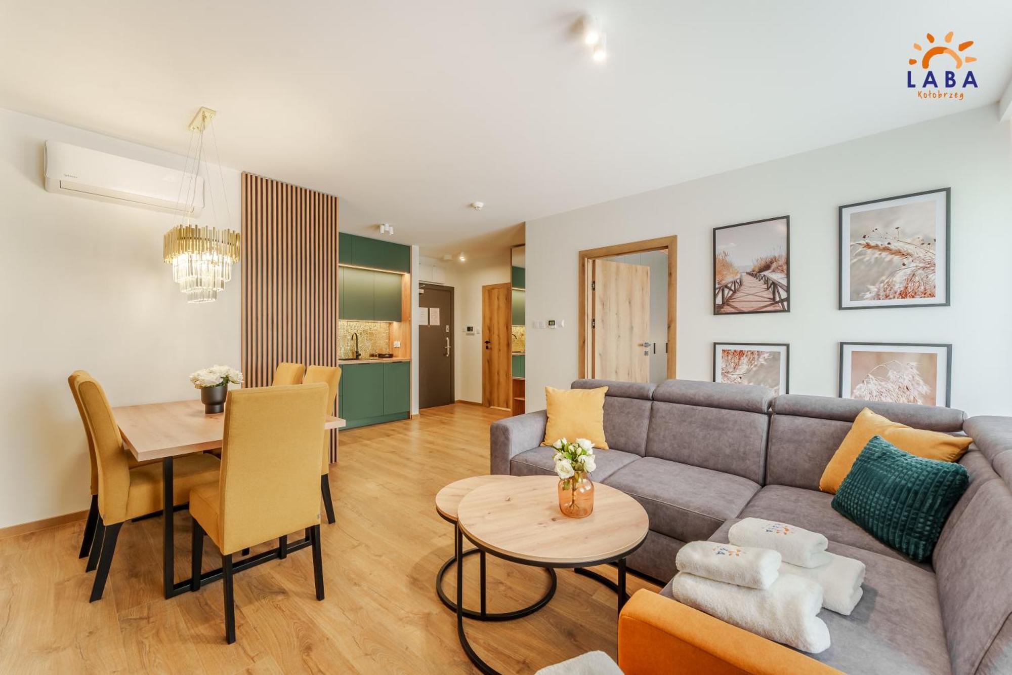 Laba Kolobrzeg Apartamenty Kollataja Z Parkingiem Luaran gambar