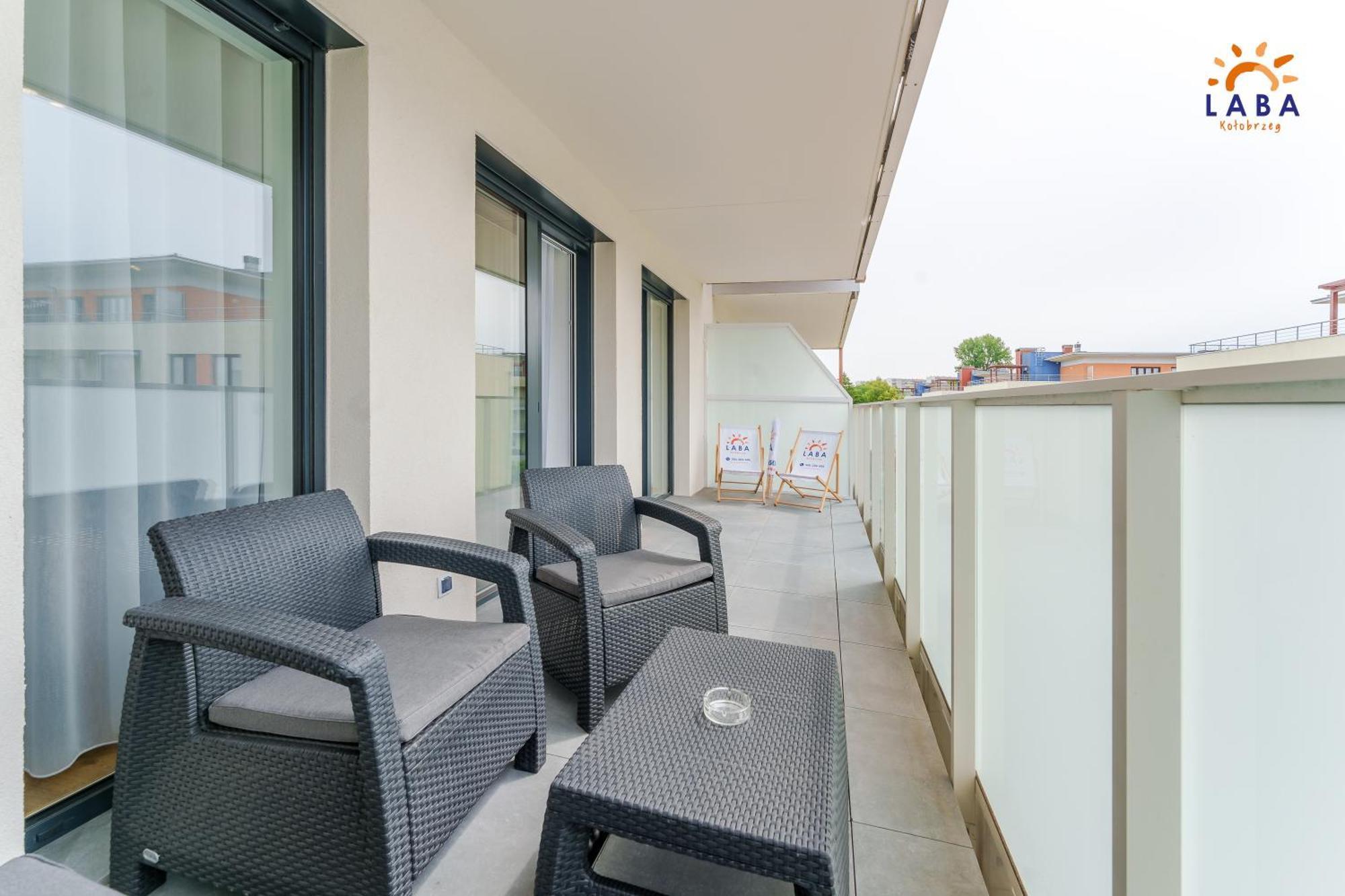 Laba Kolobrzeg Apartamenty Kollataja Z Parkingiem Luaran gambar