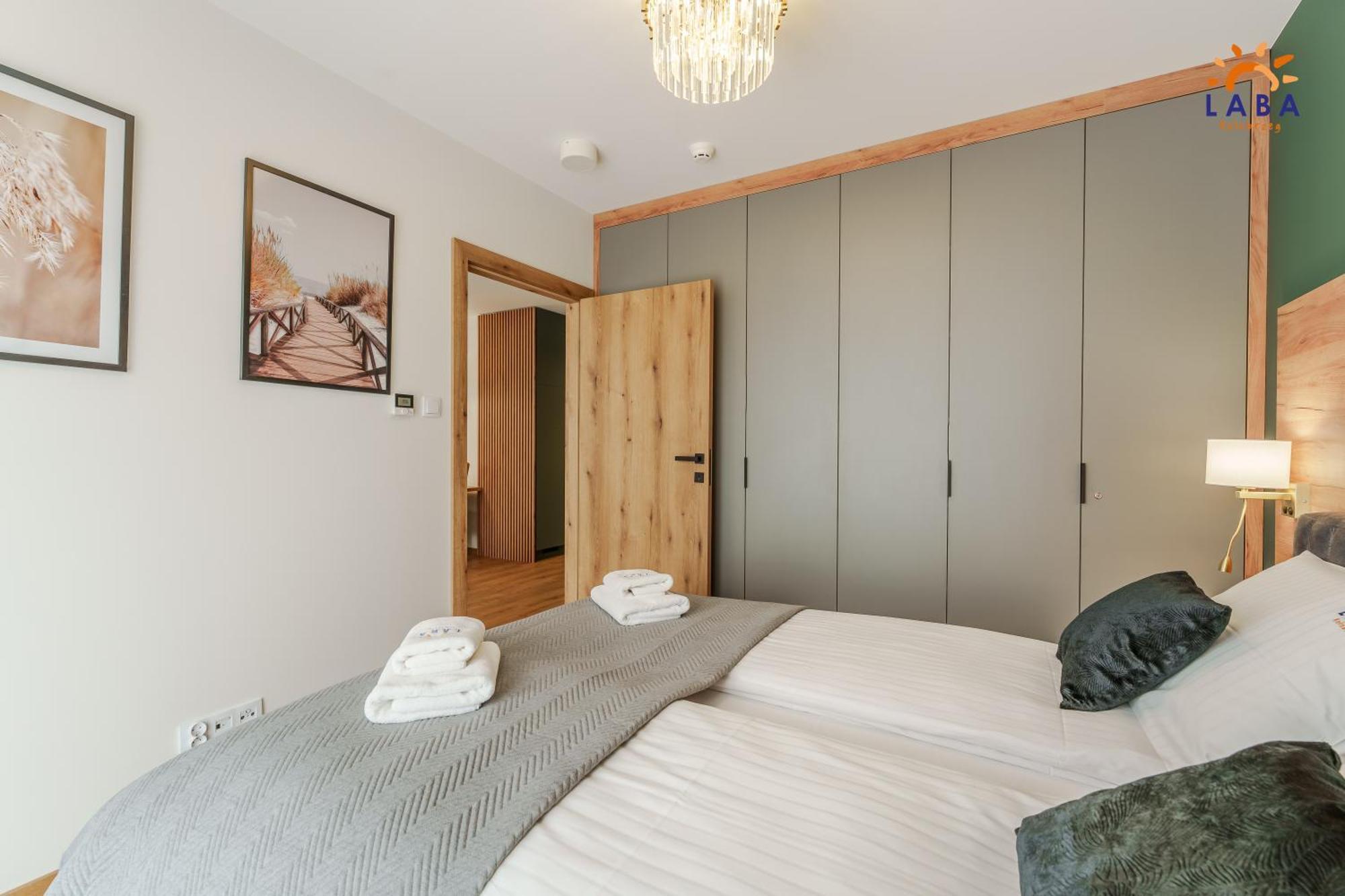 Laba Kolobrzeg Apartamenty Kollataja Z Parkingiem Luaran gambar
