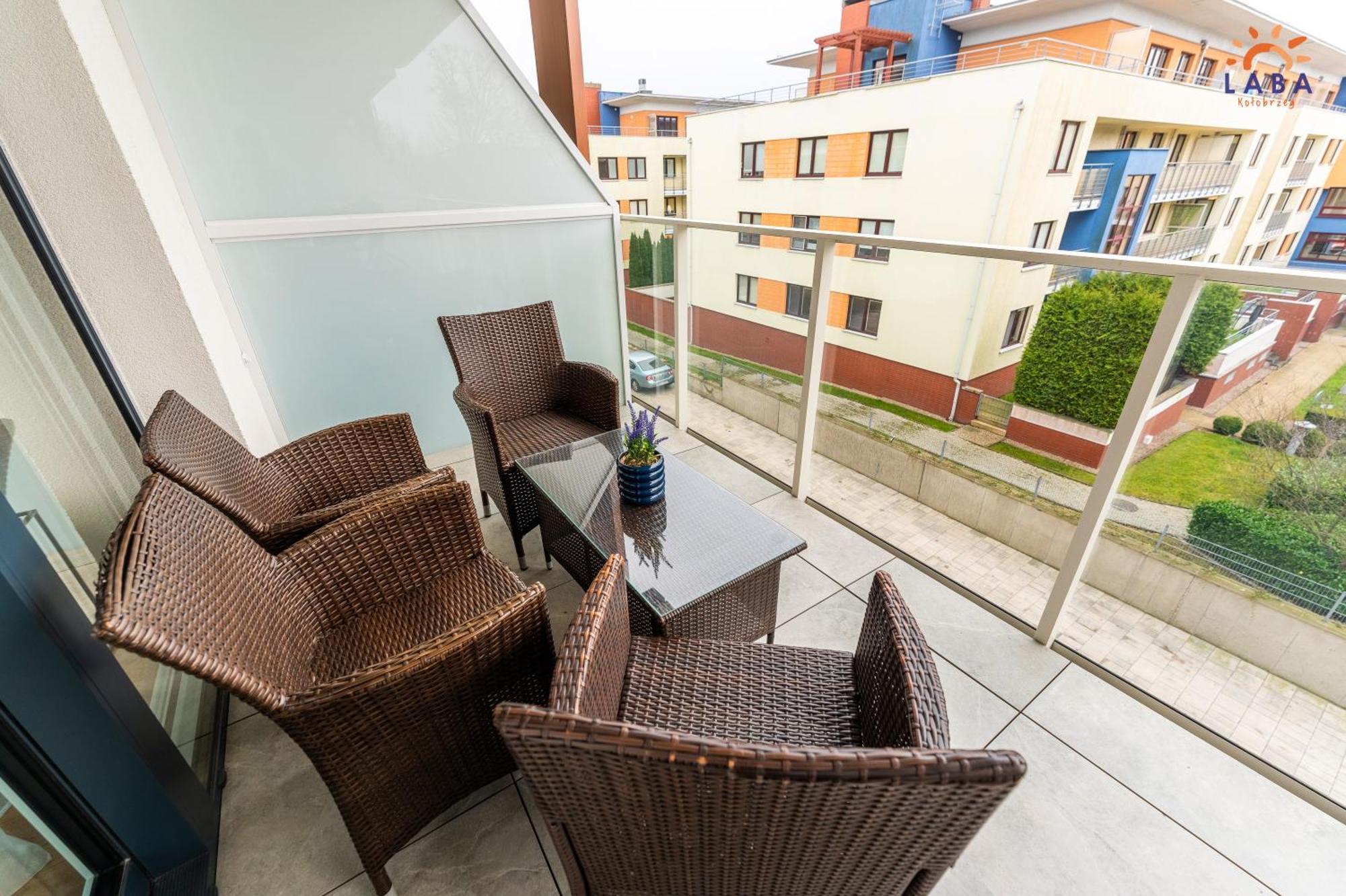 Laba Kolobrzeg Apartamenty Kollataja Z Parkingiem Luaran gambar